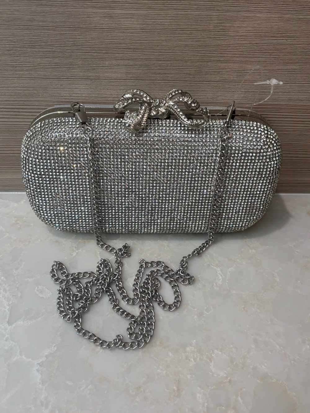 NWT D’Margaux Sparkly Silver Crystal Bow Evening Clutch/crossbody